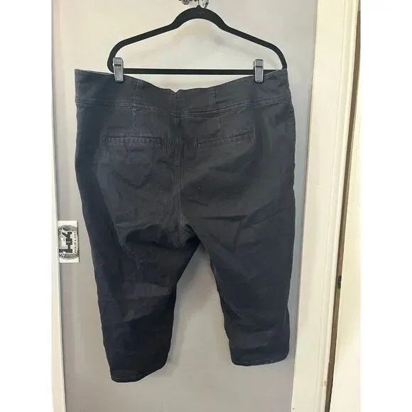 Torrid size 22 black capri pants jeans - Picture 4 of 5